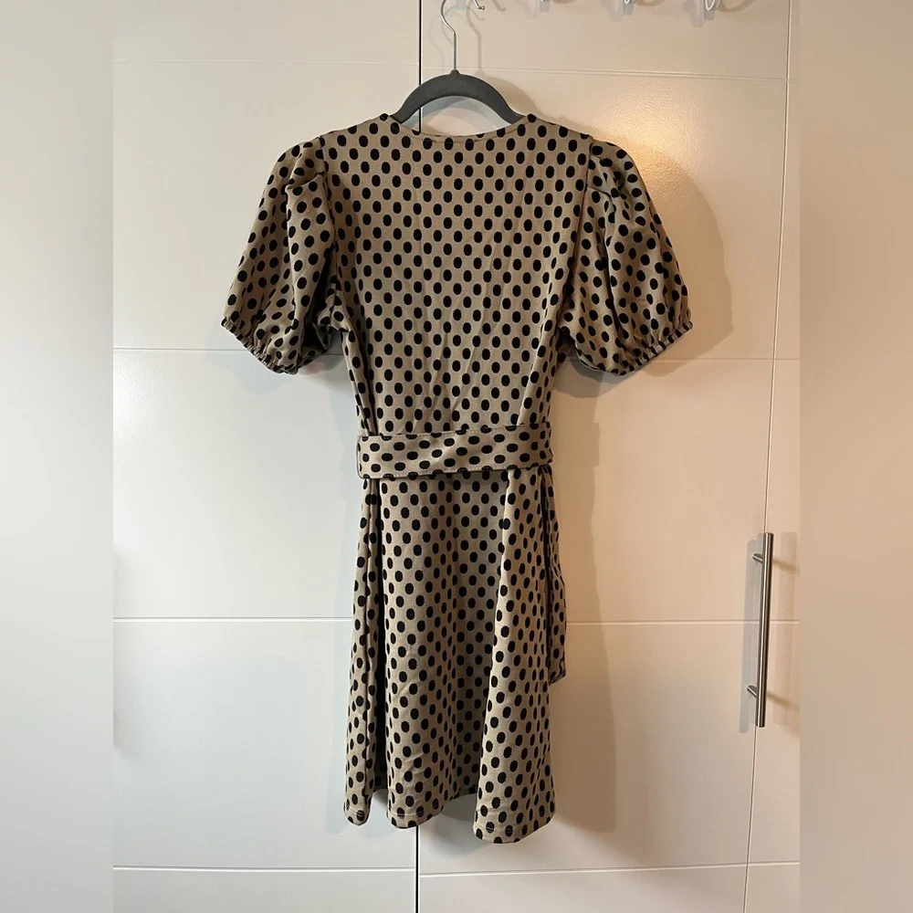 NWT Zara Belted Polka Dot Dress Size Medium